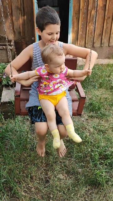 Брат и сестра #дети #лето
