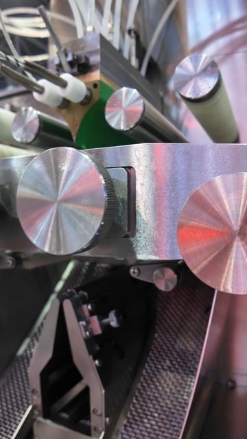 Minipress.ru Автоматическое оборудование для наклеивания фармацевтических ярлыков