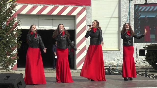 группа ФЬЮЖН - Тучи в голубом (фрагмент, live)