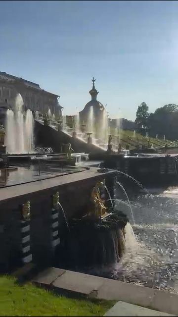 #питер #большойдворецвпитере #дворцыпитера #достопримечательностипитера #дворецсфантанами #красивыем