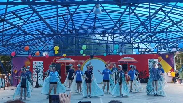 выступление в лагере танец