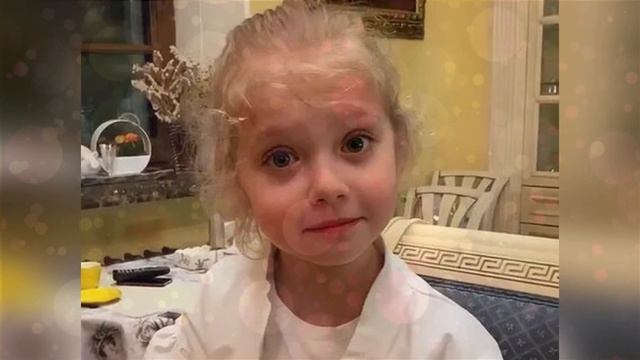 Максим Галкин Показал Подросшую Красавицу-дочь на Каникулах