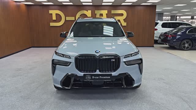 BMW X7 2025 обзор