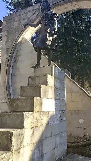 Парк со скульптурами в Куатаиси