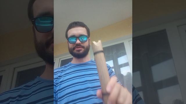 экземпляры однооктавных флейт сякухати