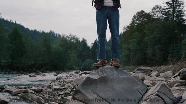 Музыка качает внутри, как буря качает облака - I Hate It Here -- selfpity -- I Hate It Here