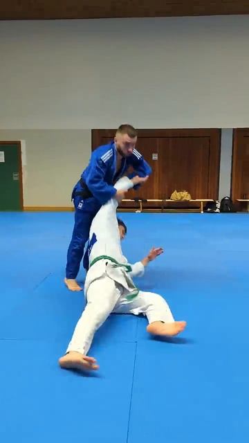 🕹️How do you like these combinations of throws #judo #judotechniques #judothrows #ouchigari #judoka