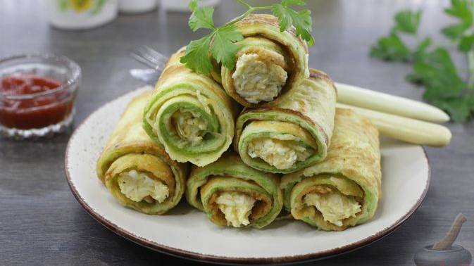 Вкусные выкрутасы. РУЛЕТИКИ ИЗ КАБАЧКОВ С СЫРОМ И ЯЙЦАМИ