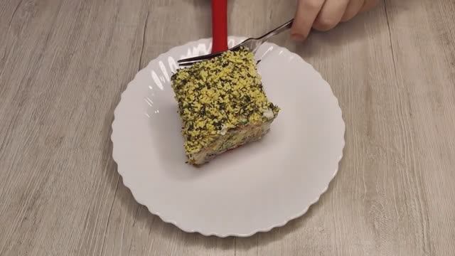 КОНСЕРВЫ и ОГУРЦЫ Беру и готовлю Гениальный салат!