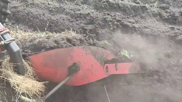 Оранка поля, плугом беллота, квернеланд розмір 1-50! Тра?