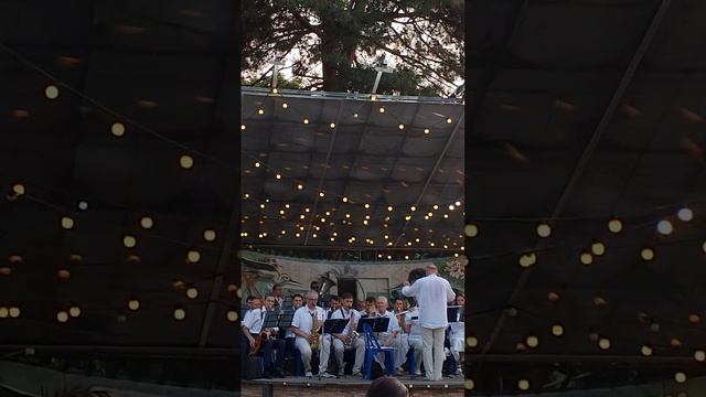 Попурри на мелодии из к/ф "Бриллиантовая рука": духовой оркестр г. Анапы (12.06.2025)