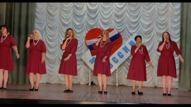 Вокальный ансамбль "Девчата"
песня "Иван-чай" руководитель Соколова Наталья