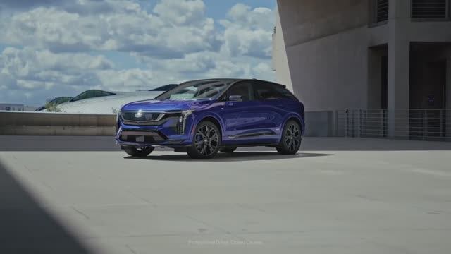 НОВЫЙ Cadillac OPTIQ-V — мощный электрический внедорожник.