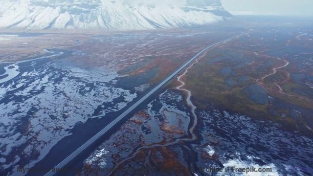 Клип, созданный на квантовом компьютере будущего - технологии опережают время! - And never come back