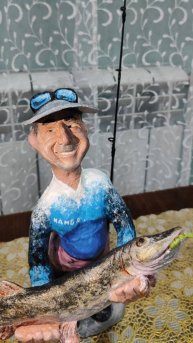 Статуэтка из глины, покраска акрилом, покрыта лаком.