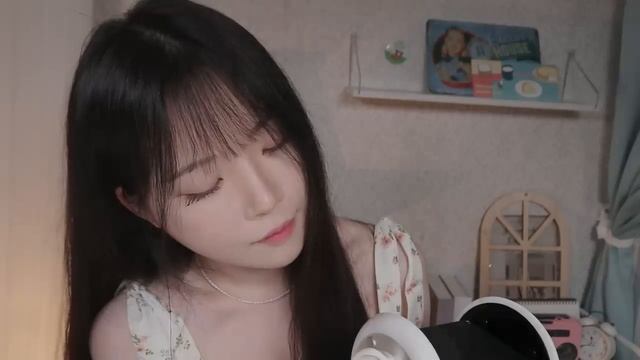 [ASMR]nara. Ролевая игра, близкий шёпот, движения рук, звуки рта.