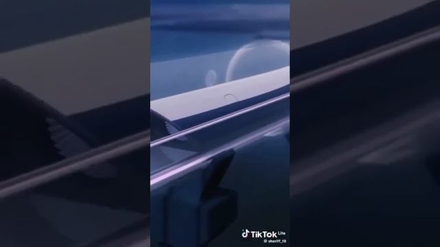Помните проект Маска Hyperloop? Поезда на магнитной подушке двигались в вакуумной трубе со скорос...