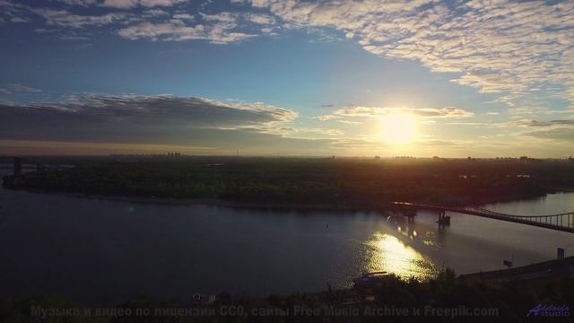 Мелодия проникает в кровь вместе с видом облаков - Inn Zone + Cloud A -- Ov Moi Omm -- Unnamed album