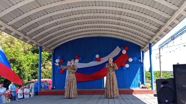 Дуэт Мария Лукьянченко и Ксения Казанцева День России 2025.mp4