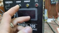 TONWIN-200 не включается.Прыгают показания тока.