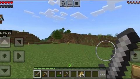 Нашли картофель и приманили свинюшку на нашу ферму и н