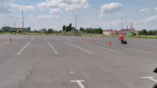GP2025/Stage2/Nikitin Ivan/honda vtr250/heat1