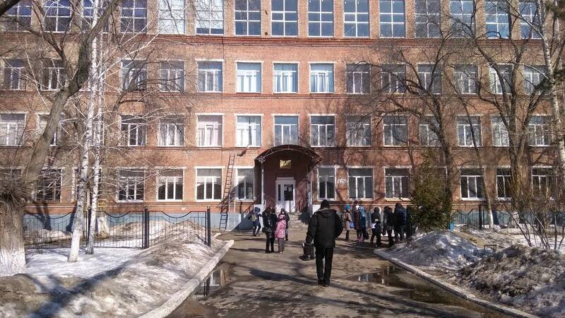 Выпуск 1975 года Лётка. Энгельс...Нас мало , но мы в тельняшках....