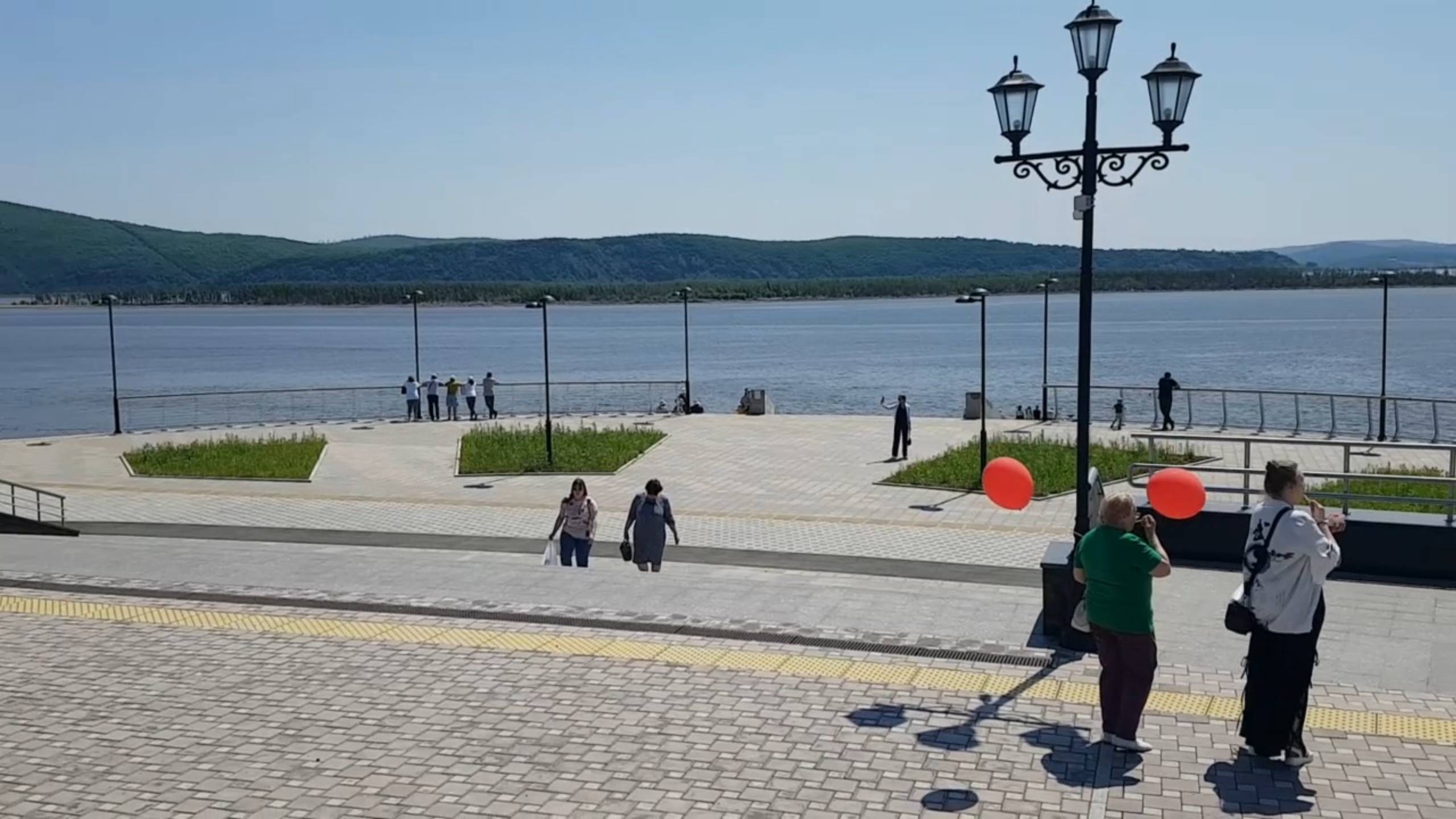 Комсомольск-на-Амуре 12 июня 2025г От драматического театра к центральной части набережной