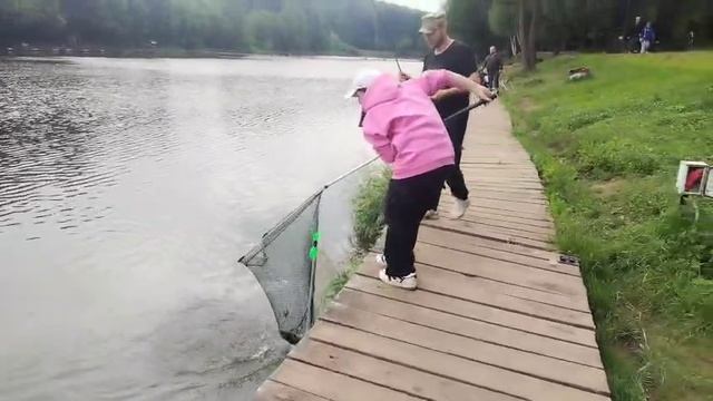 Карп на червя с селёдкой