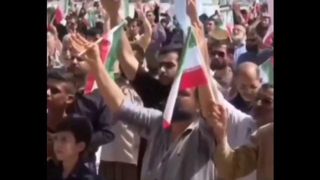 Иранский красный флаг мести вновь поднят... в качестве успокоительной пилюли.