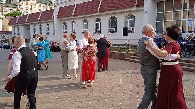 VID_20250601_Поет Екатерина Вабищевич 🎤💐👍