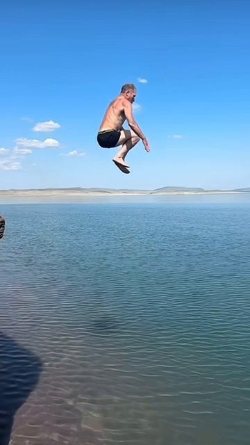 НЕВЕРОЯТНО СМЕЛЫЙ ОЛЕГ МОНГОЛ!