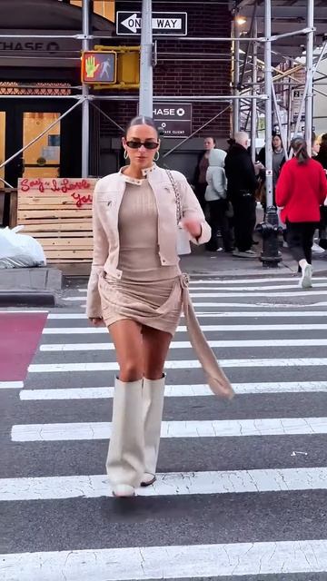 VU9xFm3jnhE - Beautiful Street Fashion Outfits Style #shorts