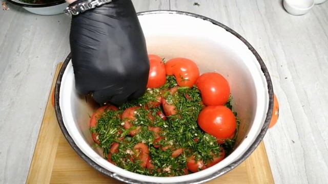 БЫСТРЫЕ МАРИНОВАННЫЕ ПОМИДОРЫ - это тот рецепт, которы