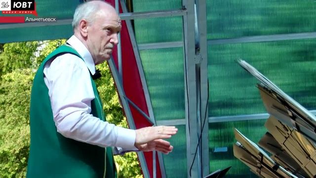 Для альметьевцев выступил оркестр джазово-духовой и эстрадной музыки
