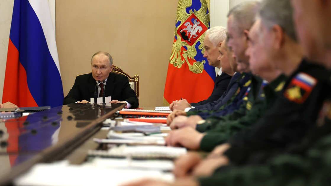 Путин провел новое совещание по государственной программе вооружений