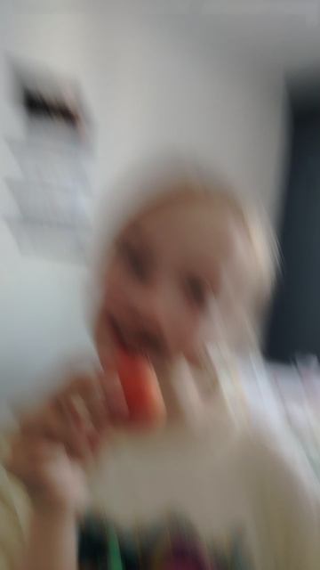 моя подруга 🥲