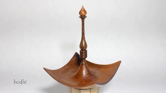 Шкатулка "Пагода 3" Дуб, венге, сапеле. Jewelry Box Oak Venge Sapele