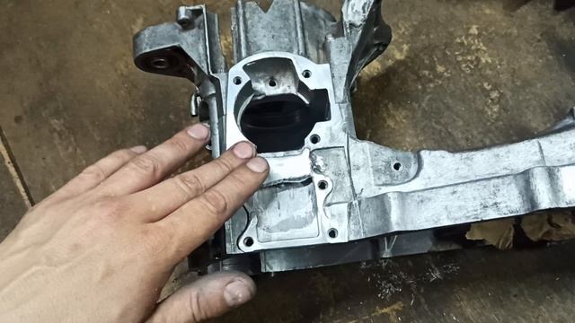 Выравнивание вареного картера Honda Lead 90cc