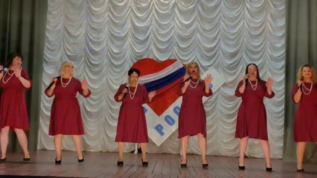 Вокальный ансамбль "Девчата"
песня "Крапива-лебеда" руководитель Соколова Наталья