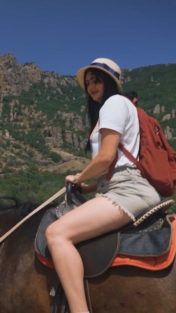 Конные прогулки Крым #shots #shorts #крымудивляет