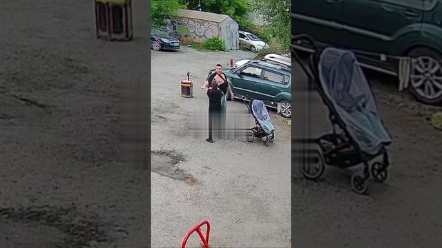 Драка в Екатеринбурге из-за мороженого