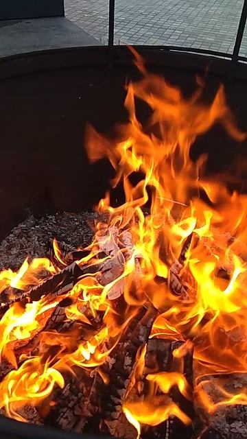 Как же огонь успокаивает
