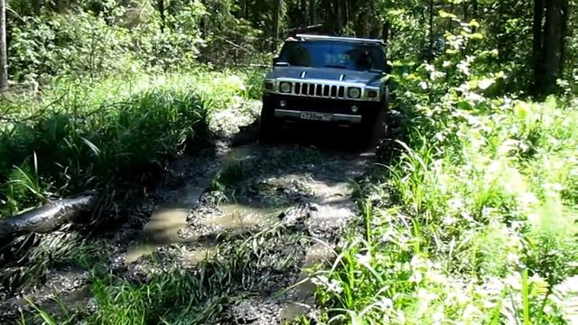 Hummer H2 и Нива