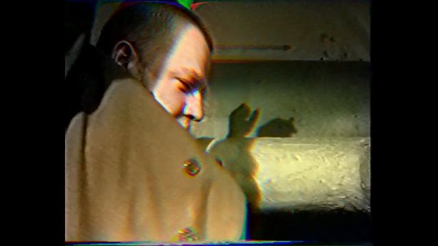 Пахом зачитал реп на гауптвахте (зелёный слоник)