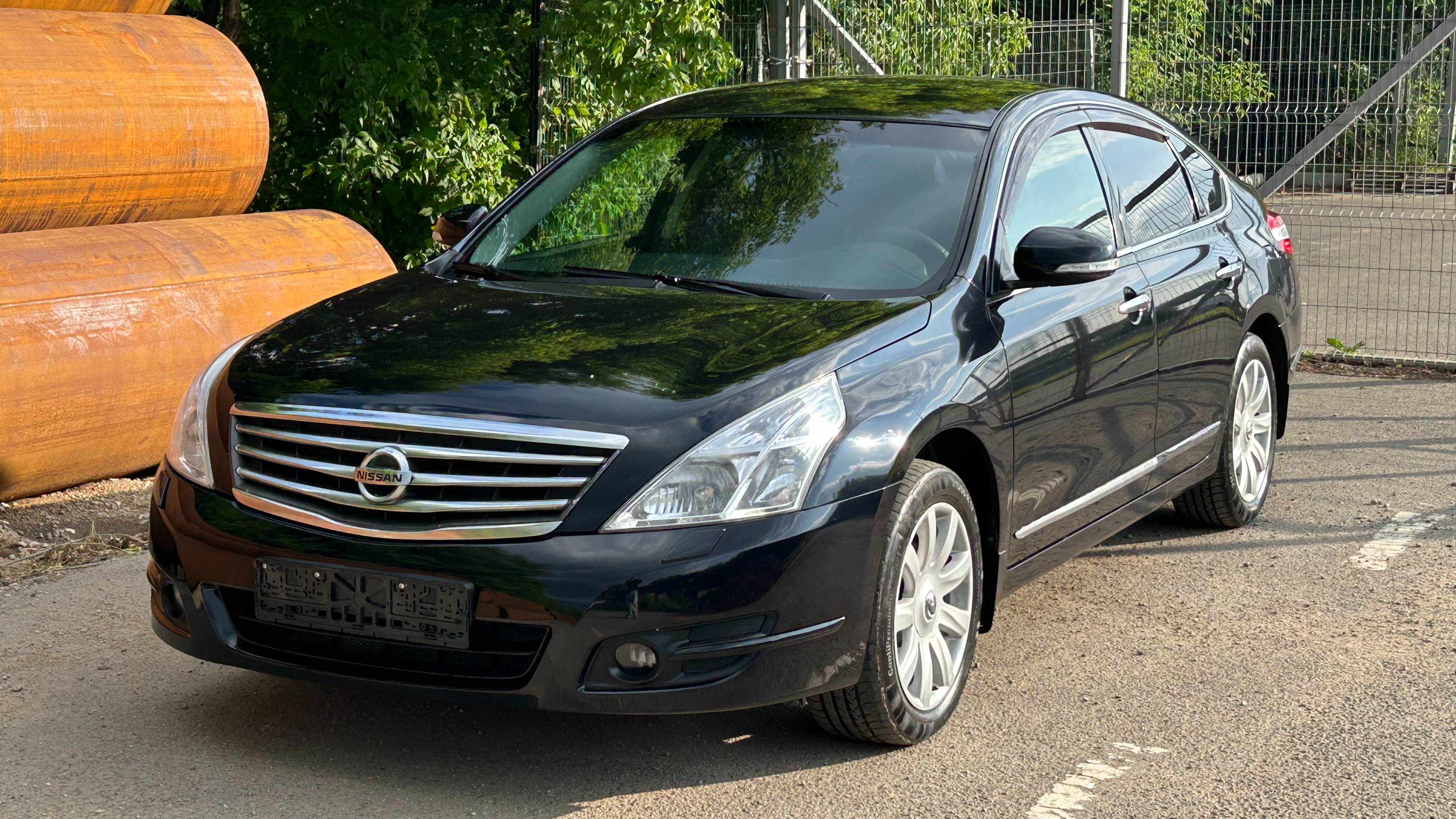 nissan teana 2010