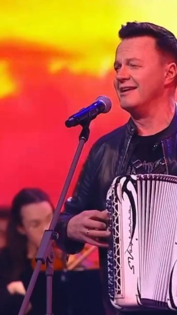 «Чёрный ворон» — Сергей Войтенко, Денис Майданов и Евгений Гор.