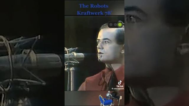 d5f675b27a2f09033fee4d34b64b4806.mp4