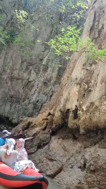 Где-то возле ПхиПхи