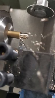 Меняй процесс, а не точность — SL-25 в обработке шаровых деталей.